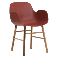 Normann Copenhagen Armlehnstuhl Form rot, walnuss Clearance