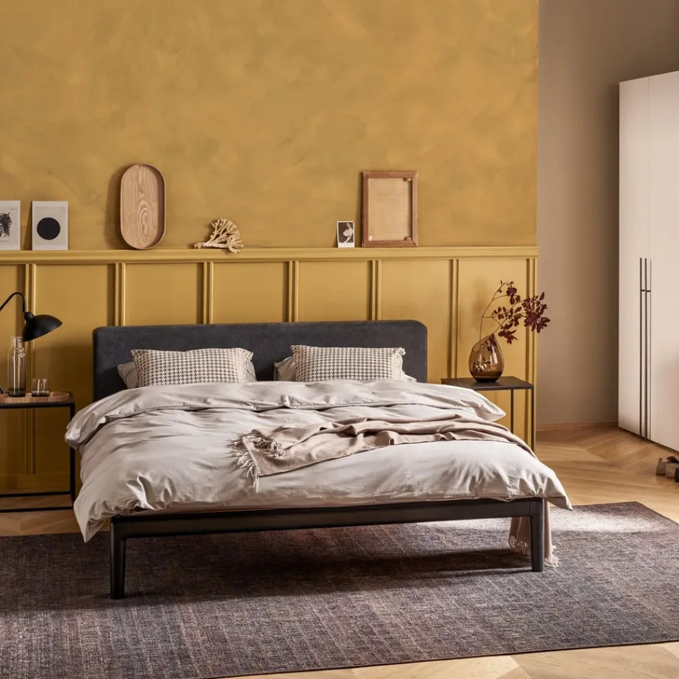 atelier pfister Bett Floos schwarz New