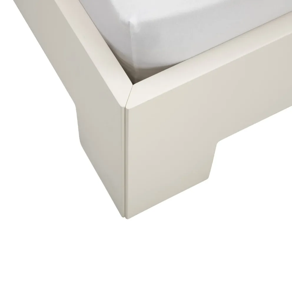 BYYU Bett Pure Elegance weiss Hot