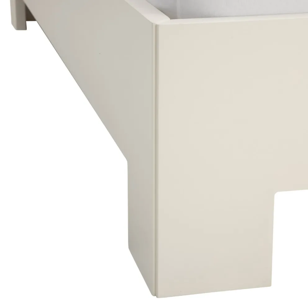BYYU Bett Pure Elegance weiss Hot