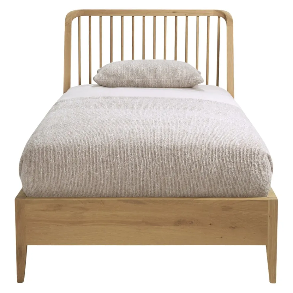 Ethnicraft Bett Spindle eichefarbig Clearance