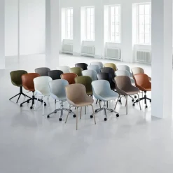Normann Copenhagen Bürostuhl Hyg sandbraun, schwarz Hot