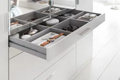 MID.YOU Drehtürenschrank aBeat weiss Hot
