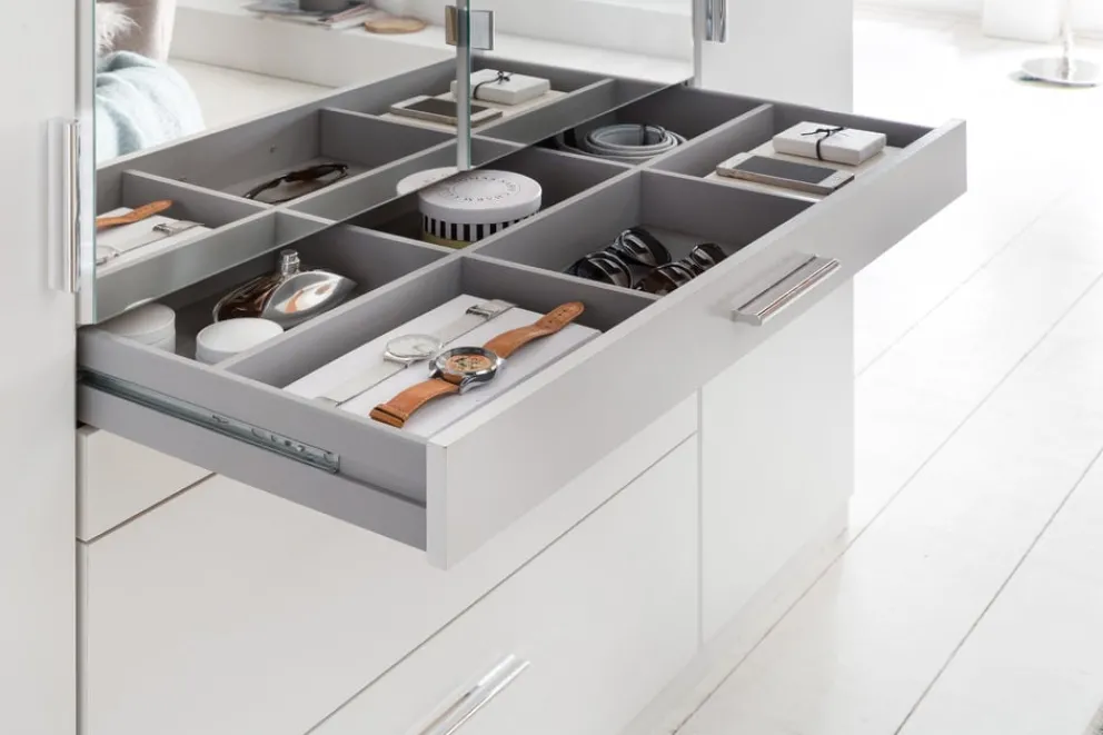 MID.YOU Drehtürenschrank aBeat weiss Hot