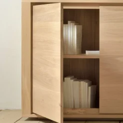 Ethnicraft Sideboard Shadow eichefarbig Hot